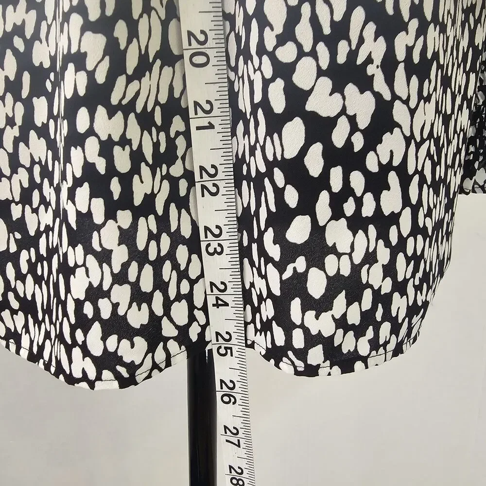 Talbots Long Sleeve Blouse Abstract Animal Print Sz Medium Ruffled Details V0446 - Picture 5 of 9